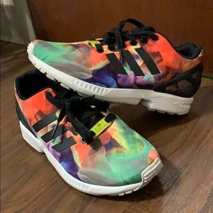 Adidas torsion tennis shoes